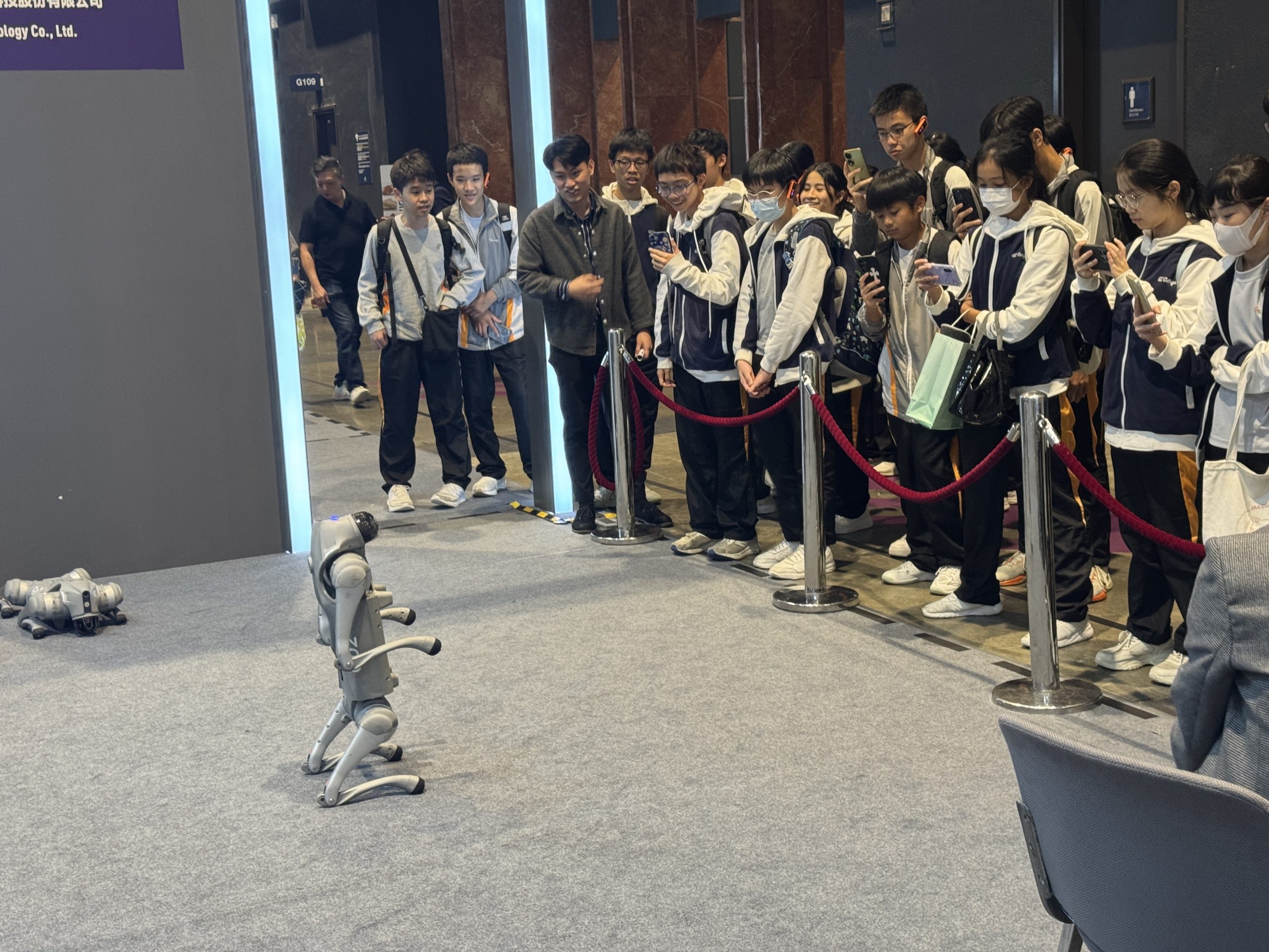 “Hong Kong AI Art Festival” School Exclusive Tour & Workshop